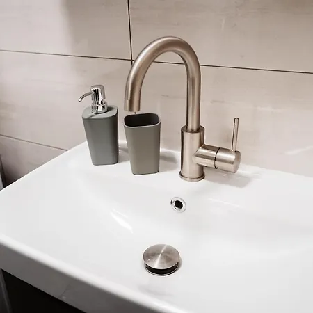 Ah Lomená Appartamento *